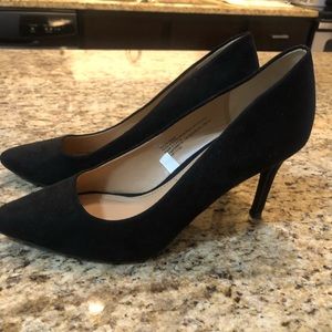 A new day black pumps